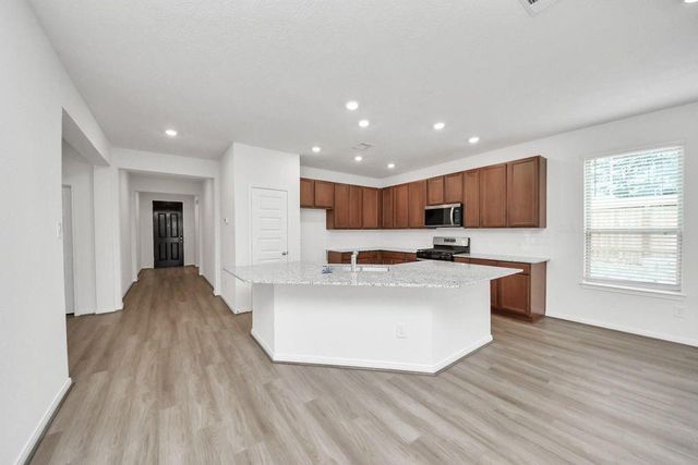 18211 Hidden Dahlia Drive, Tomball, TX 77377