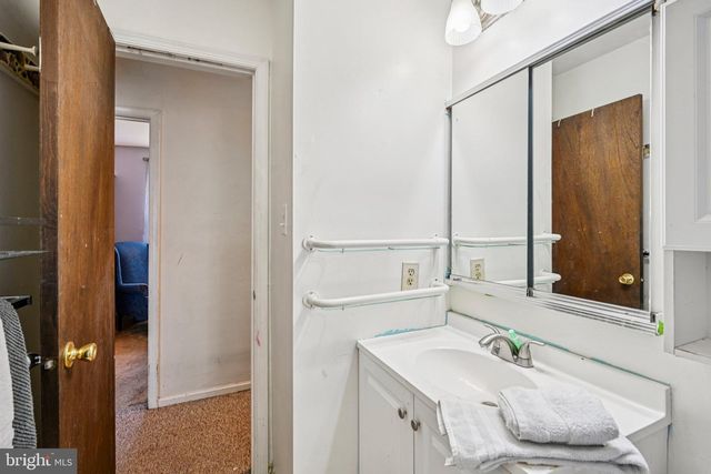 13 TARNSFIELD RD, Westampton, NJ 08060