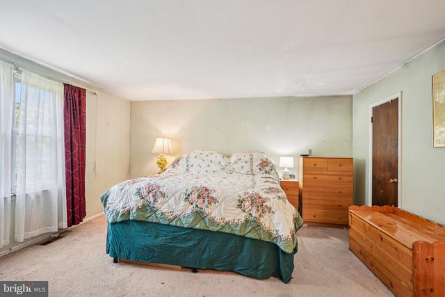 13 TARNSFIELD RD, Westampton, NJ 08060