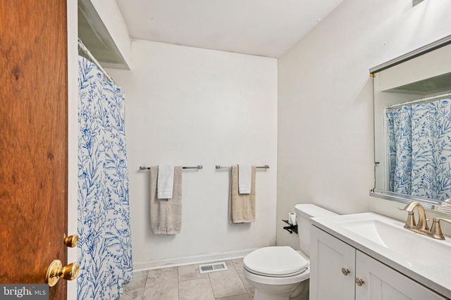 13 TARNSFIELD RD, Westampton, NJ 08060