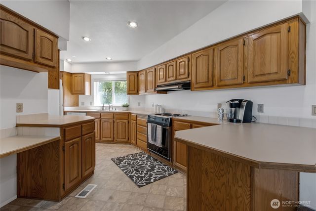 17710 Albany Street SW, Rochester, WA 98579