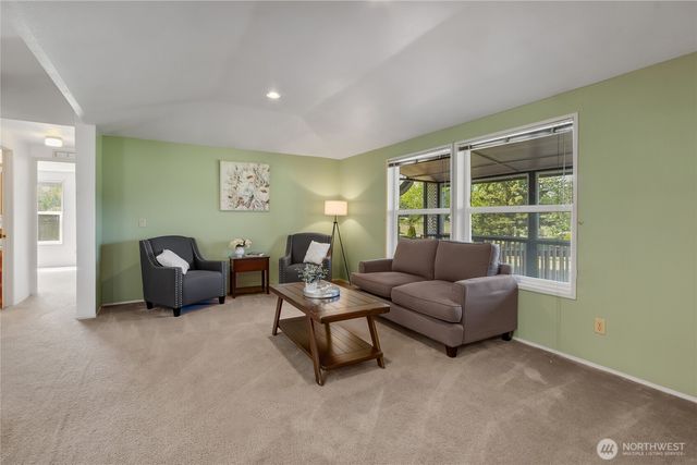 17710 Albany Street SW, Rochester, WA 98579