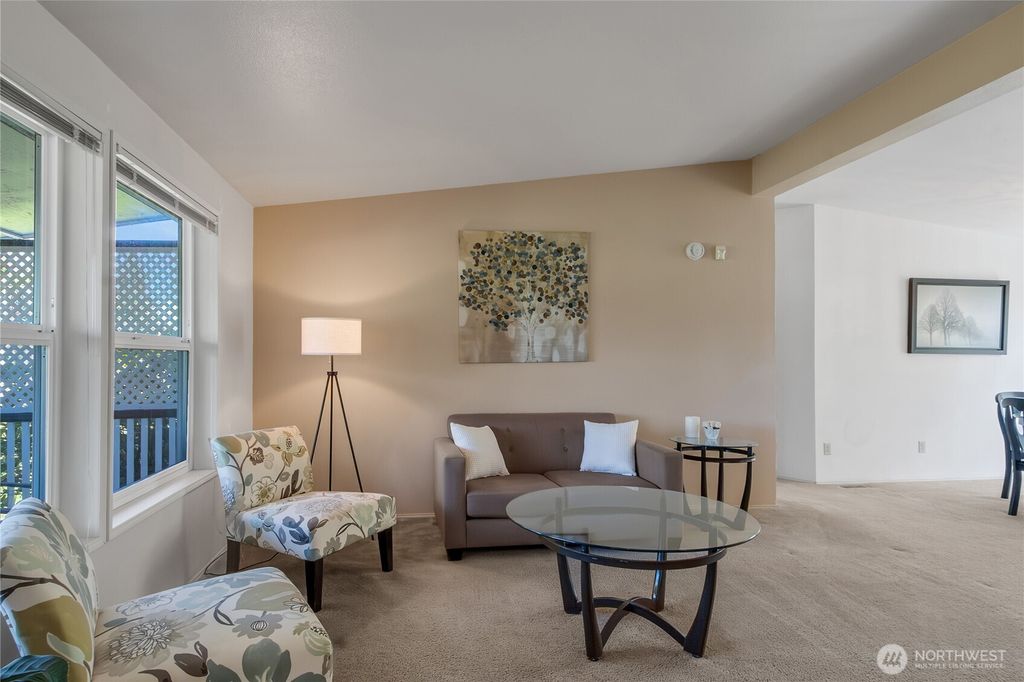 17710 Albany Street SW, Rochester, WA 98579