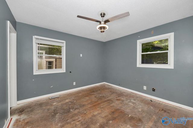 619 Greenfield Drive NW, Huntsville, AL 35811