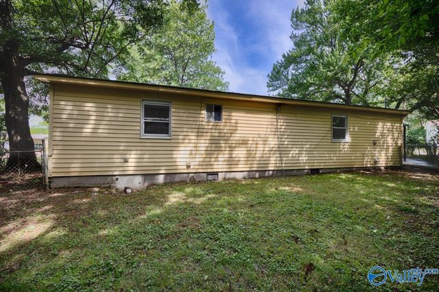 619 Greenfield Drive NW, Huntsville, AL 35811