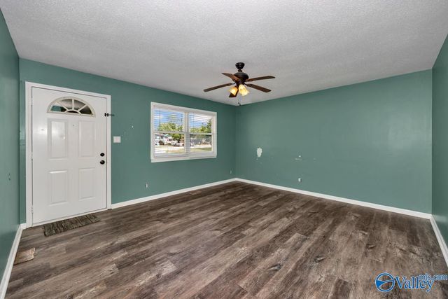 619 Greenfield Drive NW, Huntsville, AL 35811
