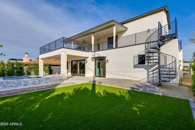 3834 N 34TH Street, Phoenix, AZ 85018