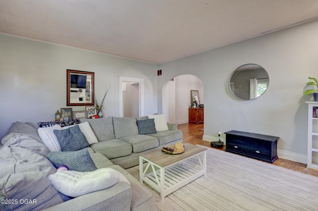 1615 Forest Street, Carthage, MO 64836