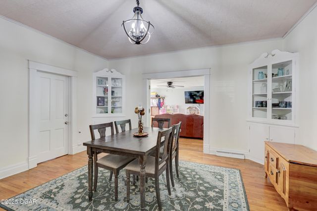 1615 Forest Street, Carthage, MO 64836