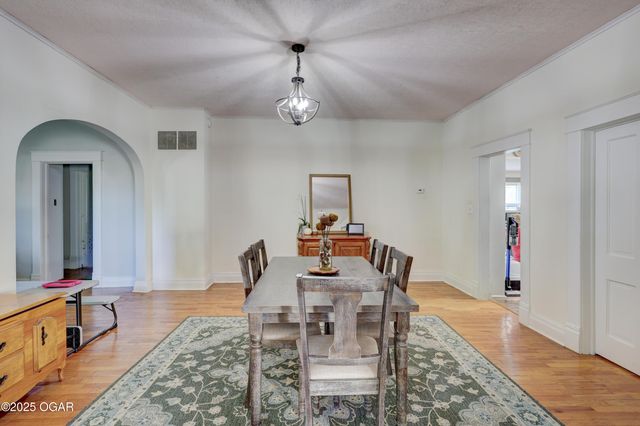 1615 Forest Street, Carthage, MO 64836