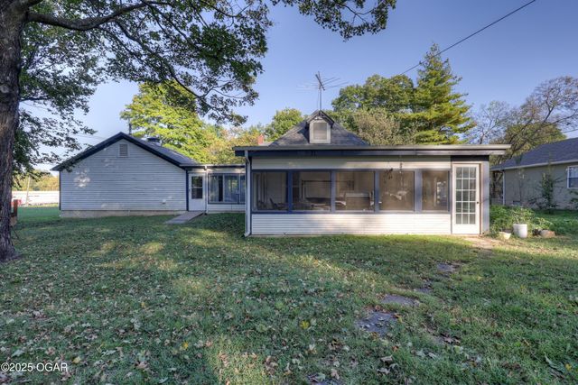 1615 Forest Street, Carthage, MO 64836