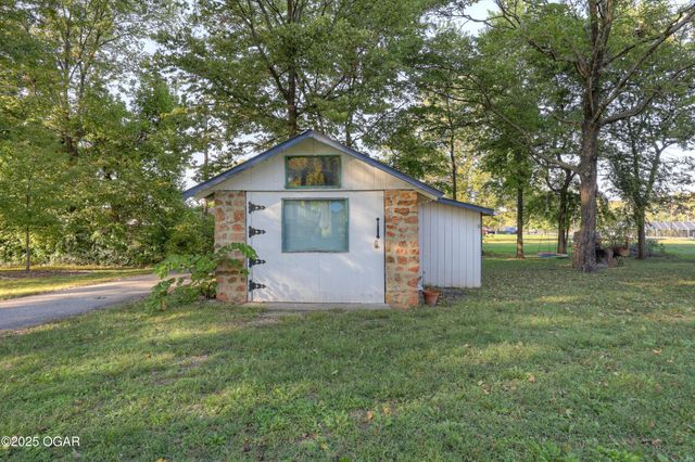 1615 Forest Street, Carthage, MO 64836