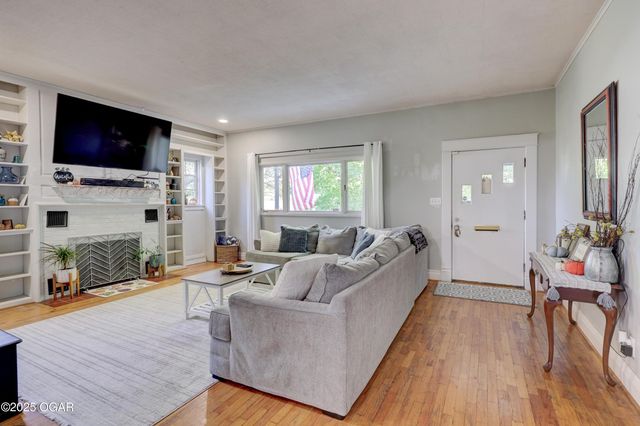 1615 Forest Street, Carthage, MO 64836