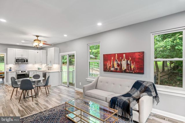 22247 WATSON RD, Leesburg, VA 20175