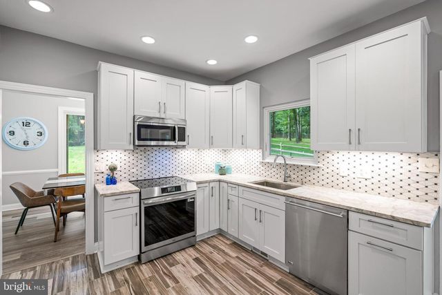 22247 WATSON RD, Leesburg, VA 20175