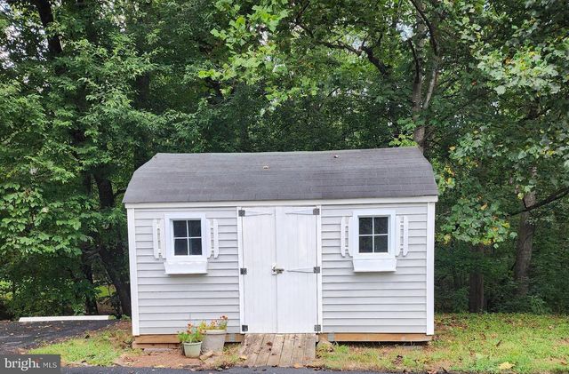 22247 WATSON RD, Leesburg, VA 20175