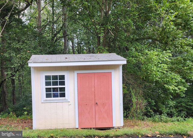 22247 WATSON RD, Leesburg, VA 20175