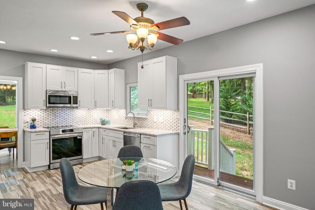 22247 WATSON RD, Leesburg, VA 20175