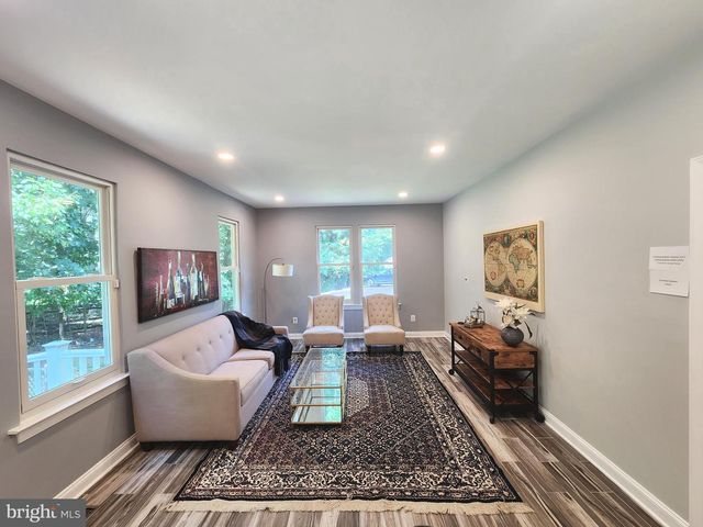 22247 WATSON RD, Leesburg, VA 20175