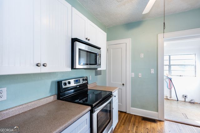 1786 Center Avenue, East Point, GA 30344