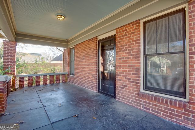 1786 Center Avenue, East Point, GA 30344