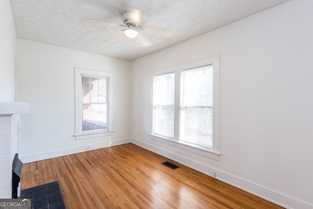 1786 Center Avenue, East Point, GA 30344