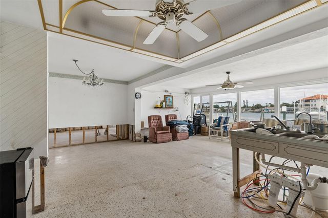 15 BELLEVUE DRIVE, Treasure Island, FL 33706