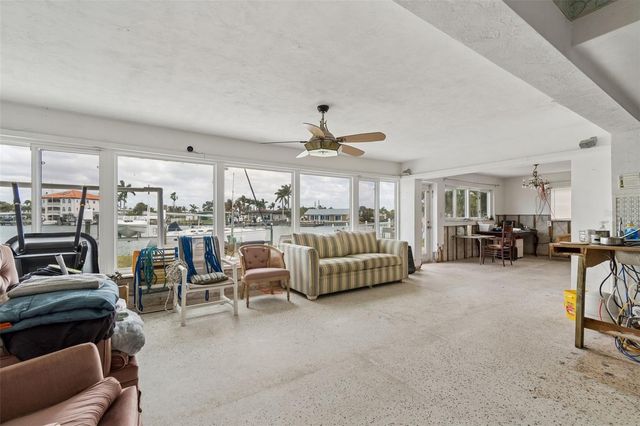 15 BELLEVUE DRIVE, Treasure Island, FL 33706