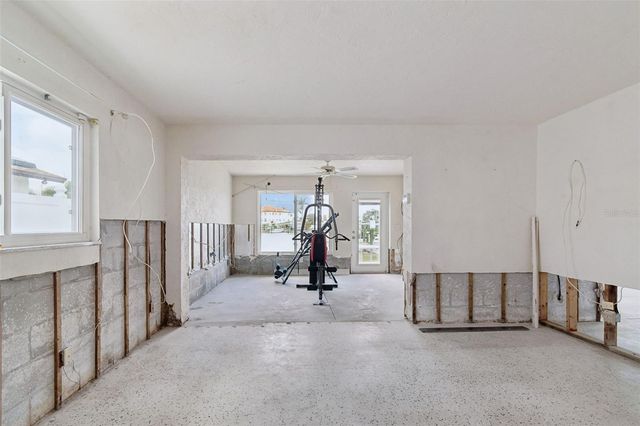 15 BELLEVUE DRIVE, Treasure Island, FL 33706