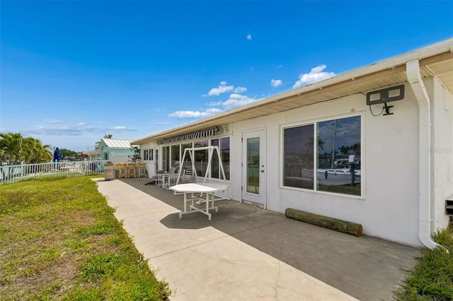 15 BELLEVUE DRIVE, Treasure Island, FL 33706