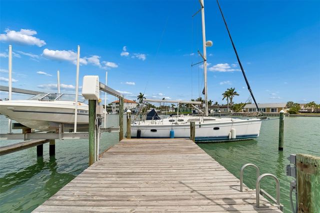 15 BELLEVUE DRIVE, Treasure Island, FL 33706