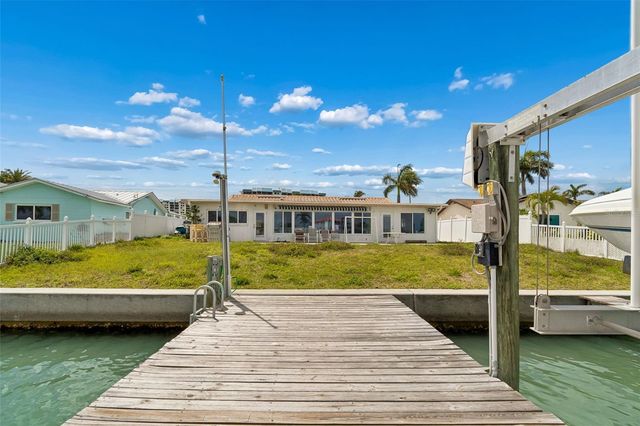 15 BELLEVUE DRIVE, Treasure Island, FL 33706