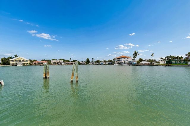 15 BELLEVUE DRIVE, Treasure Island, FL 33706