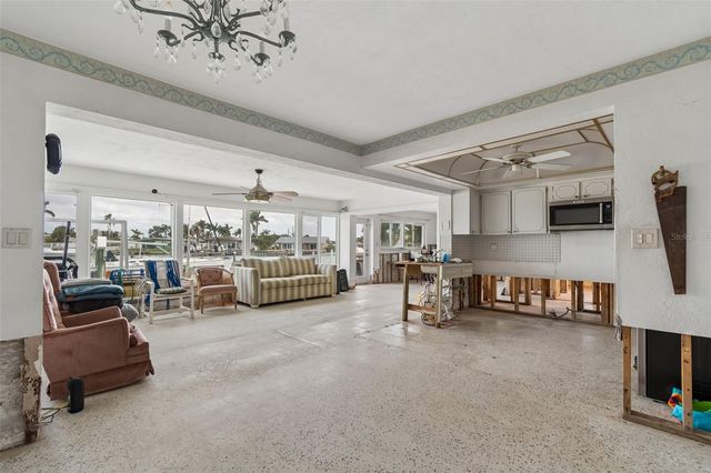 15 BELLEVUE DRIVE, Treasure Island, FL 33706