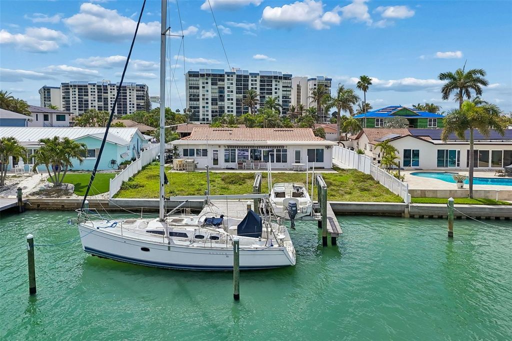 15 BELLEVUE DRIVE, Treasure Island, FL 33706