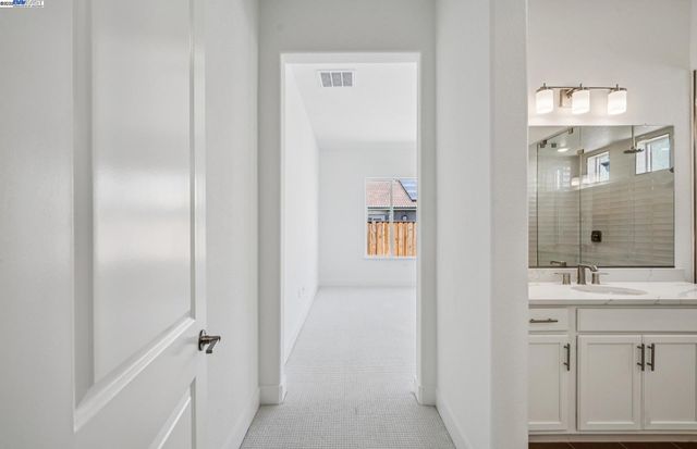 1065 Bradbury Dr, Discovery Bay, CA 94505