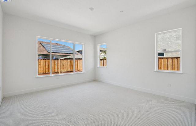 1065 Bradbury Dr, Discovery Bay, CA 94505