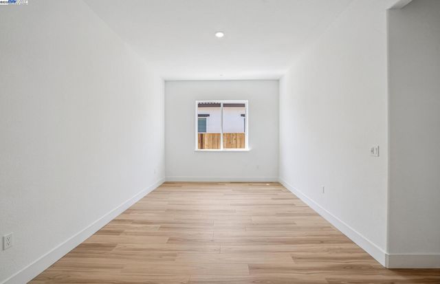 1065 Bradbury Dr, Discovery Bay, CA 94505