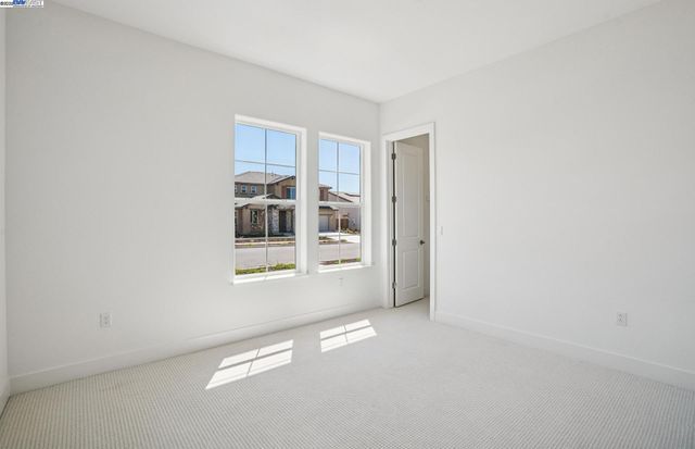 1065 Bradbury Dr, Discovery Bay, CA 94505