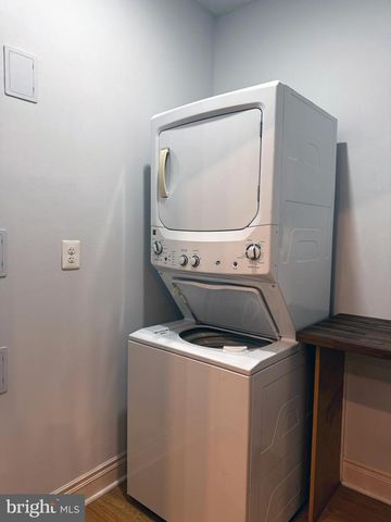 5211 ROSALIE RIDGE DR, Centreville, VA 20120