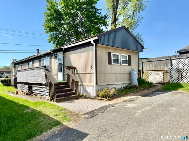 9 North Road, East Windsor, CT 06088