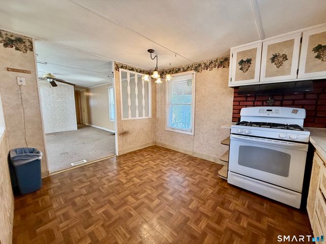 9 North Road, East Windsor, CT 06088