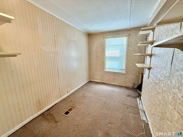 9 North Road, East Windsor, CT 06088