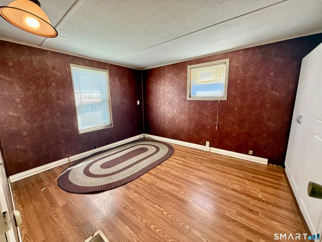 9 North Road, East Windsor, CT 06088