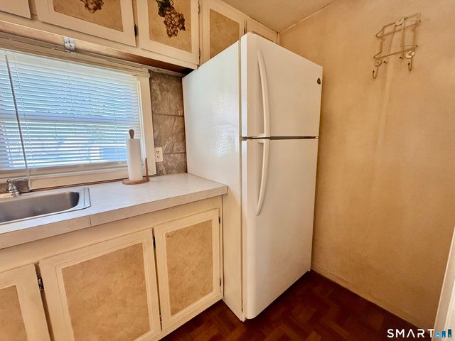 9 North Road, East Windsor, CT 06088