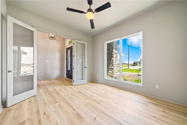 1526 Mariposa Ranch Dr, Corpus Christi, TX 78415