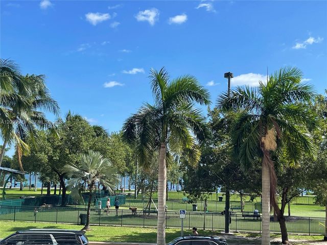 488 NE 18th St 3910, Miami, FL 33132