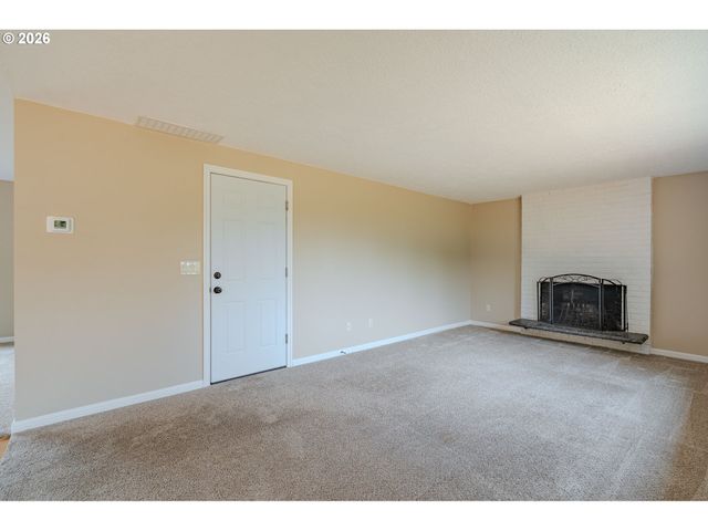 1575 Sw KINGS BYWAY, Troutdale, OR 97060
