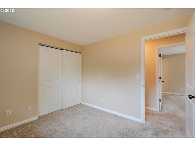 1575 Sw KINGS BYWAY, Troutdale, OR 97060