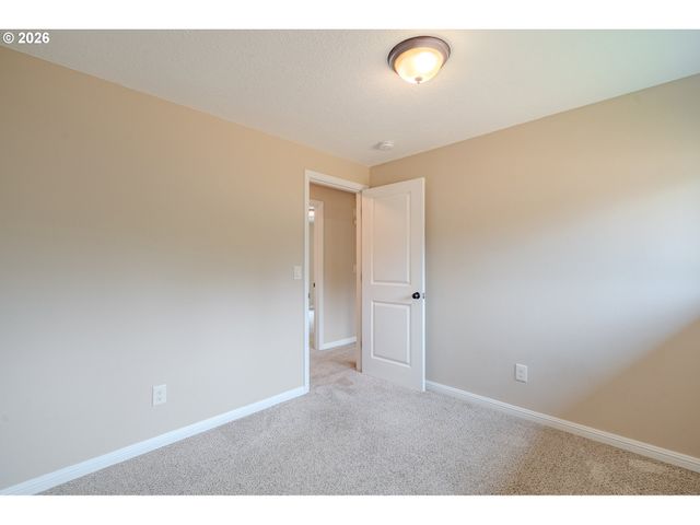 1575 Sw KINGS BYWAY, Troutdale, OR 97060